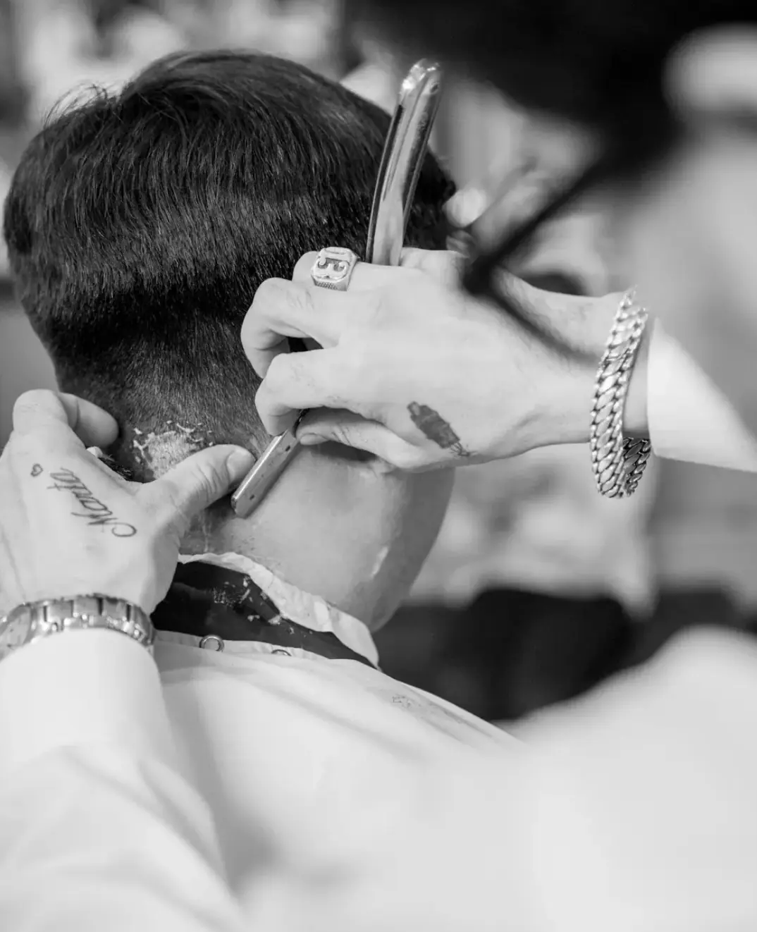 Service Straight razor shave · Alpha Barber