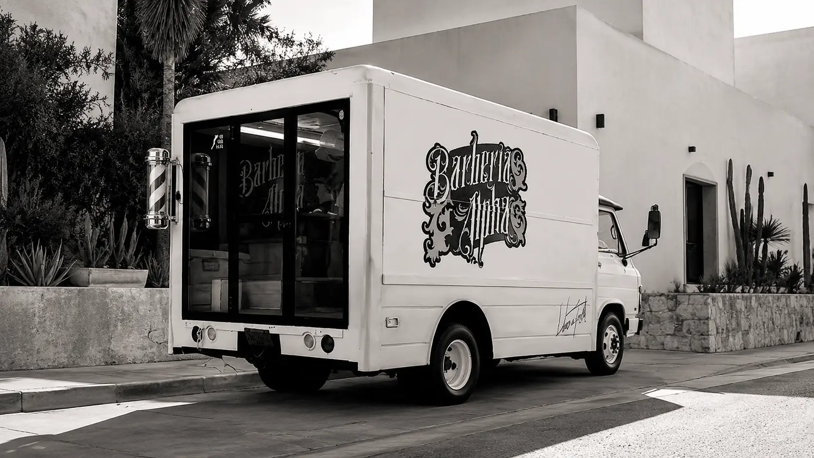 Alpha Barber Truck en San José del Cabo